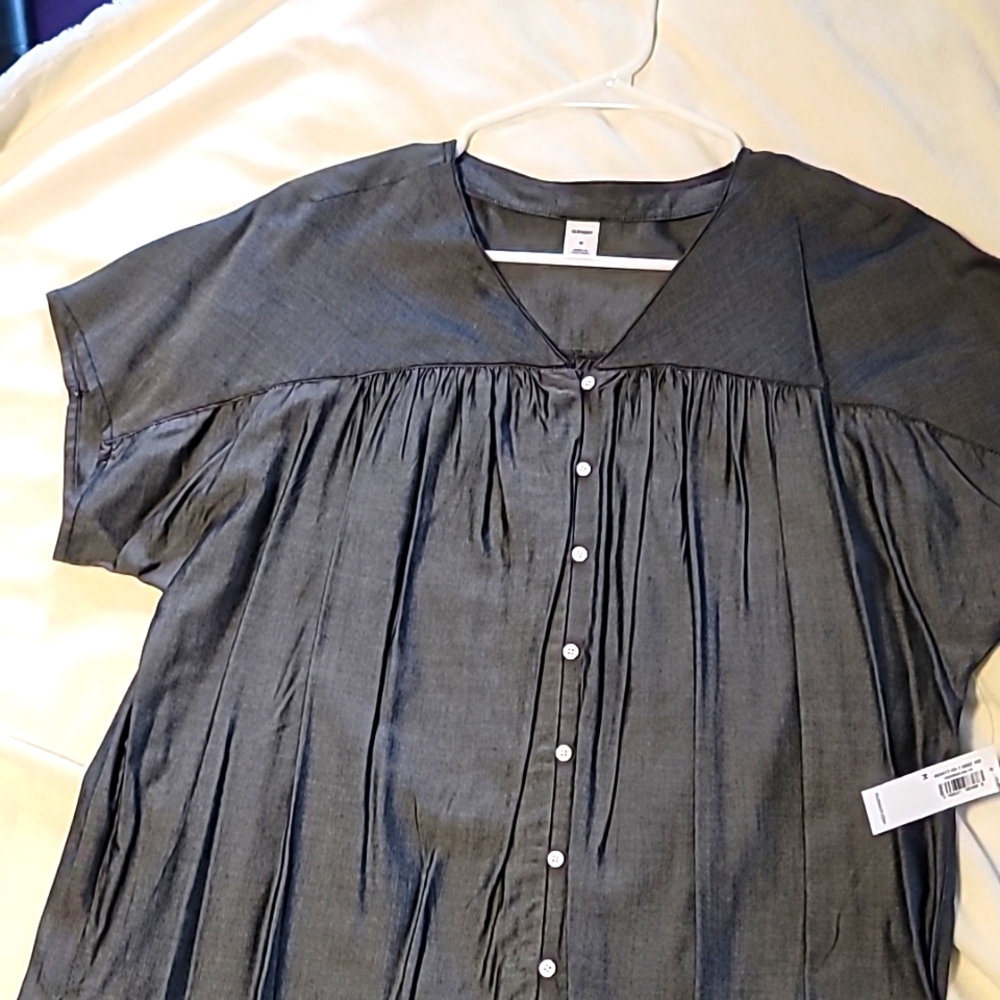 New Old Navy Short Sleeve Gray blouse  - Medium